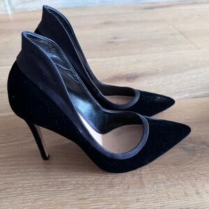 Gianvito Rossi Black Suede Heels